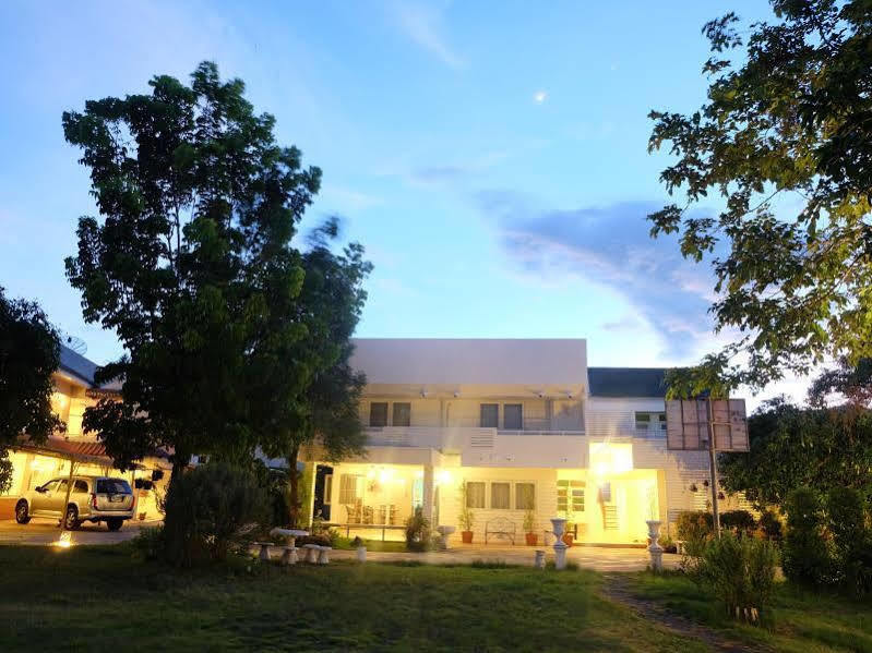 Udee Cozy Bed & Breakfast Chiang Mai Ngoại thất bức ảnh
