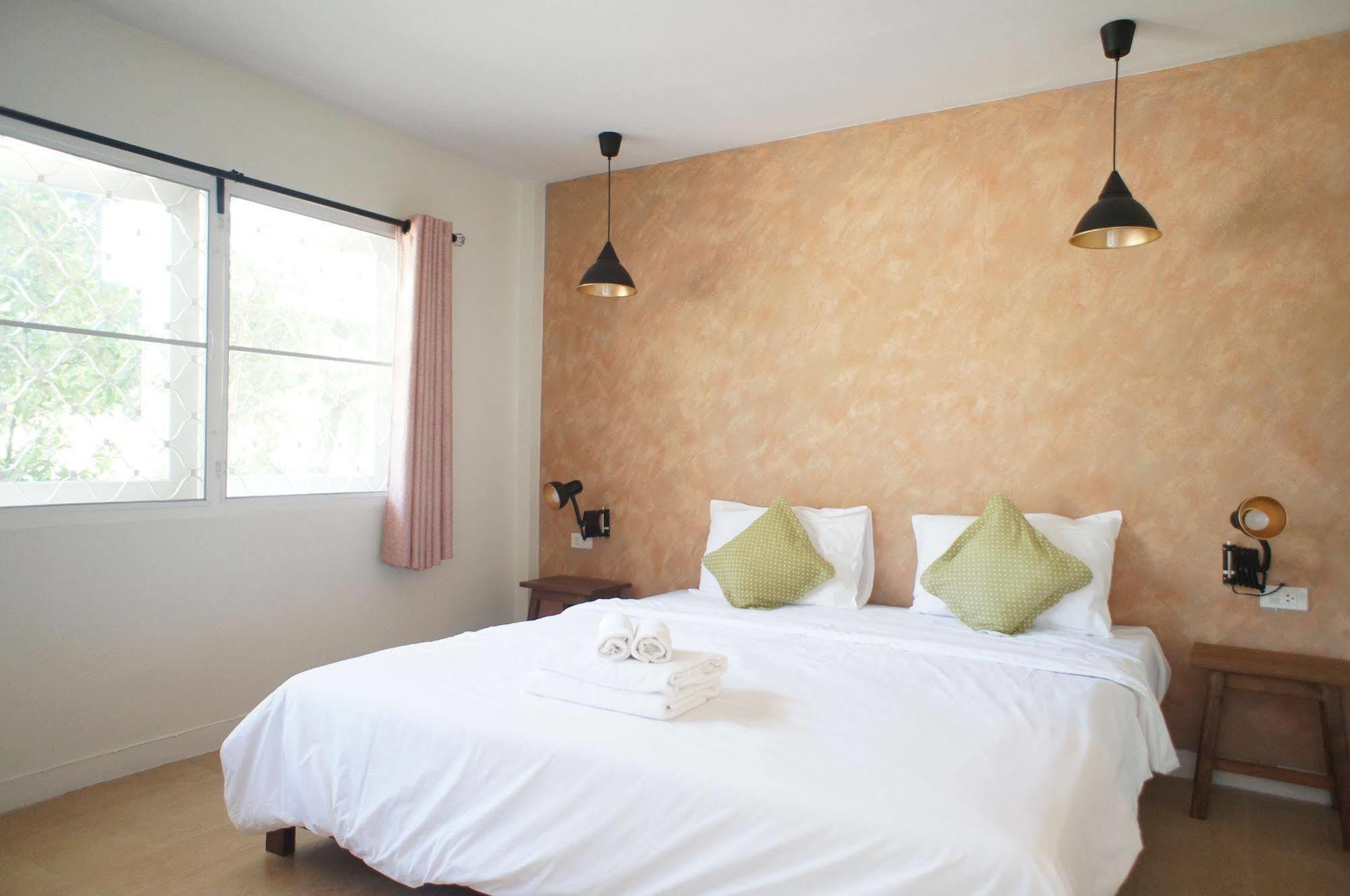 Udee Cozy Bed & Breakfast Chiang Mai Ngoại thất bức ảnh